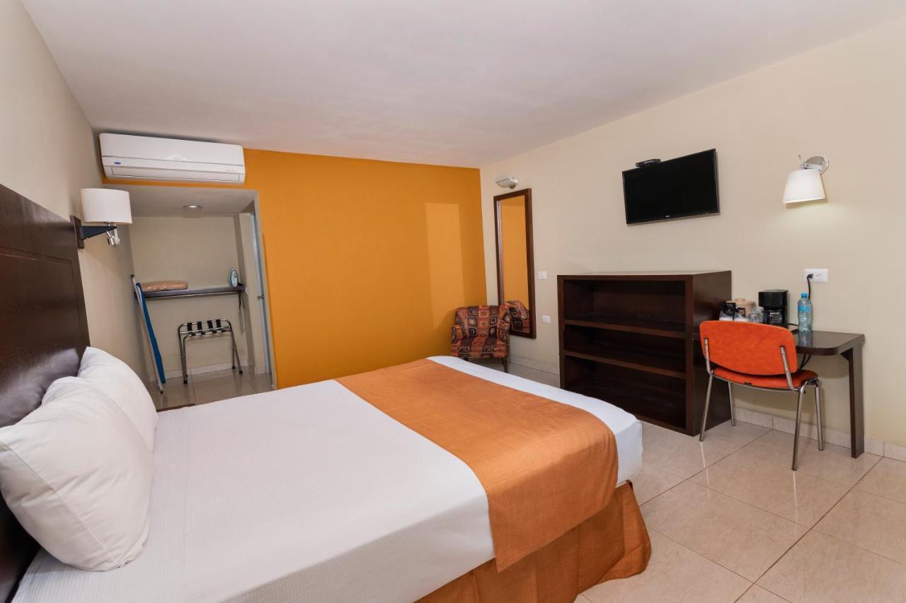 El Camino Hotel&Suites Heroica Caborca Exterior foto